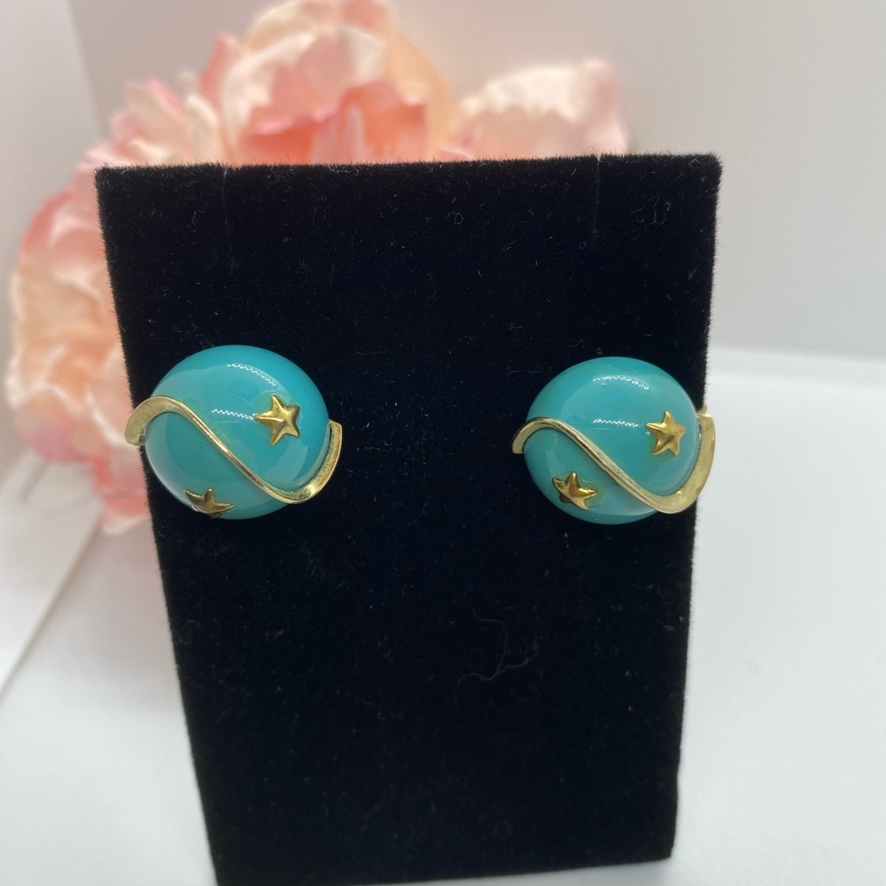 Beautiful Unique Teal VINTAGE CORO signed clip earrings